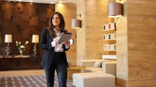 Στέλεχος E-Commerce & Hospitality Sales & Marketing
